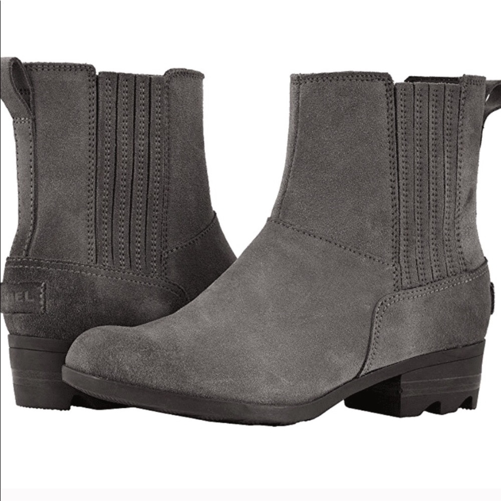 Sorel • Quarry Gray Chelsea Lola pull on boots
